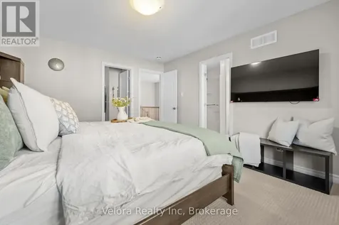 352 Warmstone Drive Ottawa ON K2S 0W3