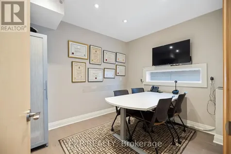 360 Ravenhill Avenue East Ottawa ON K2A 1S5