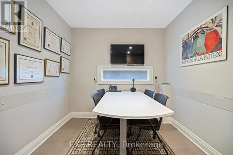 360 Ravenhill Avenue East Ottawa ON K2A 1S5