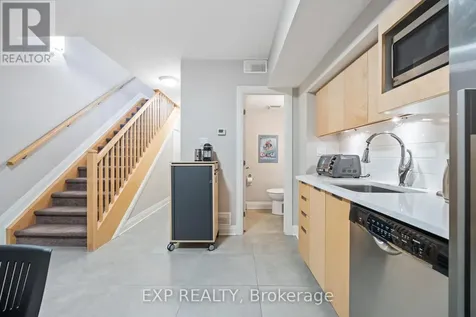 360 Ravenhill Avenue East Ottawa ON K2A 1S5
