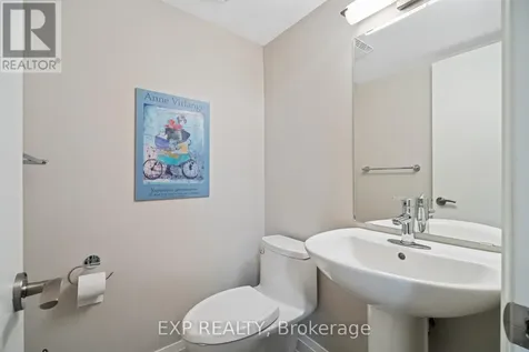 360 Ravenhill Avenue East Ottawa ON K2A 1S5