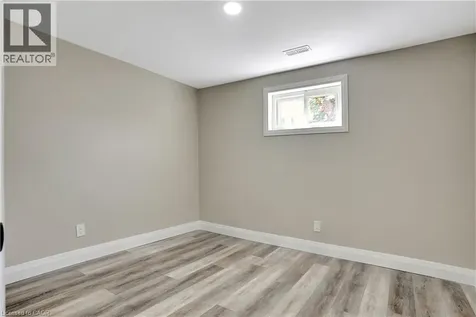 38 Lorraine Drive Cambridge ON N1R 6P6
