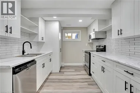 38 Lorraine Drive Cambridge ON N1R 6P6