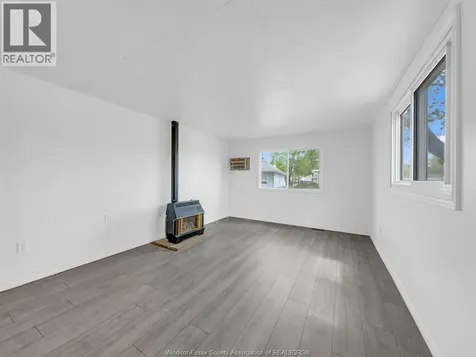178 Neil Court Essex ON N8M 2A6