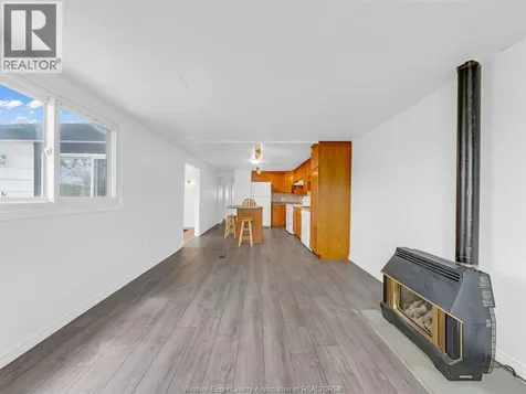 178 Neil Court Essex ON N8M 2A6