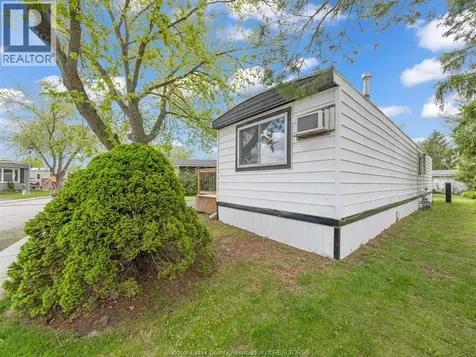 178 Neil Court Essex ON N8M 2A6