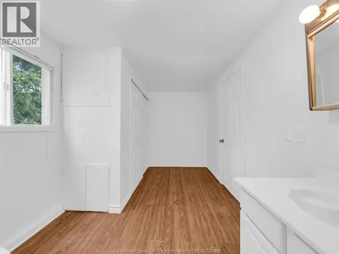 178 Neil Court Essex ON N8M 2A6