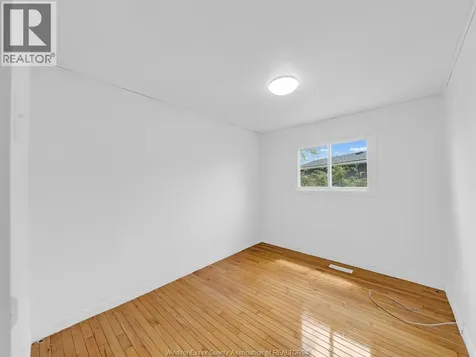 178 Neil Court Essex ON N8M 2A6
