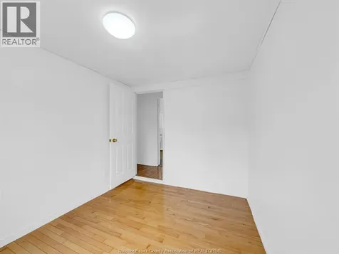 178 Neil Court Essex ON N8M 2A6