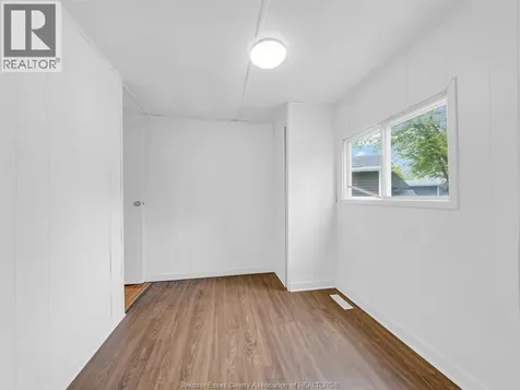 178 Neil Court Essex ON N8M 2A6