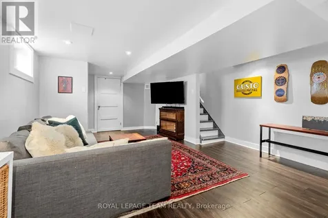 135 Clarendon Avenue Ottawa ON K1Y 0R4