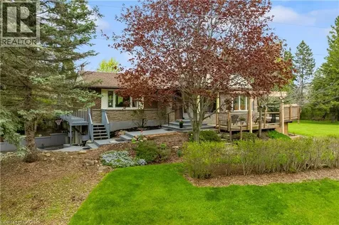569 Crane Court Burlington ON L7P 4Y8