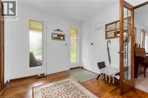 569 Crane Court Burlington ON L7P 4Y8