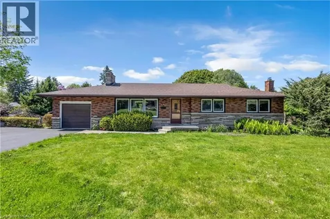 626 Iroquois Avenue Ancaster ON L9G 3B4