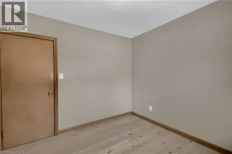 626 Iroquois Avenue Ancaster ON L9G 3B4