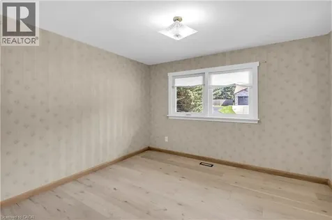 626 Iroquois Avenue Ancaster ON L9G 3B4