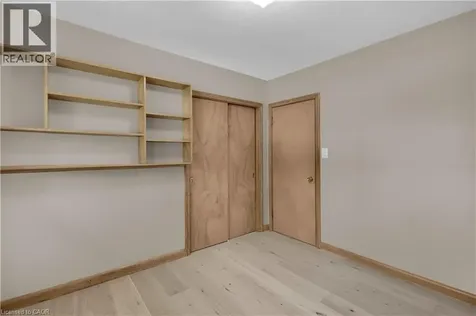 626 Iroquois Avenue Ancaster ON L9G 3B4