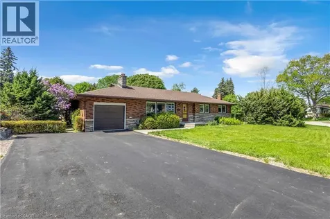 626 Iroquois Avenue Ancaster ON L9G 3B4