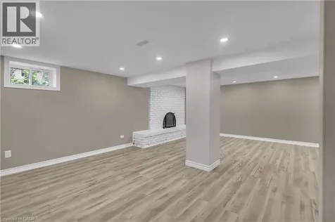 626 Iroquois Avenue Ancaster ON L9G 3B4