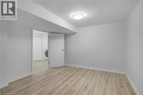 626 Iroquois Avenue Ancaster ON L9G 3B4