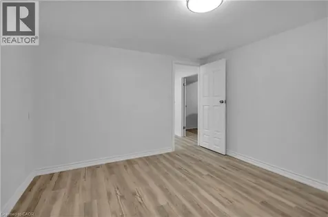 626 Iroquois Avenue Ancaster ON L9G 3B4
