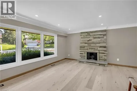 626 Iroquois Avenue Ancaster ON L9G 3B4