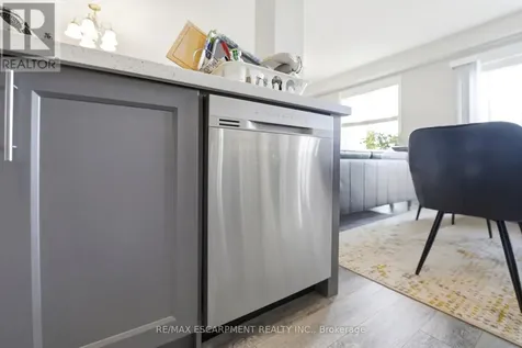 104 Laguna Village Crescent Hamilton ON L0R 1P0