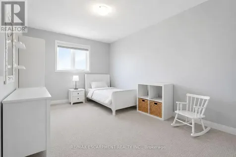 104 Laguna Village Crescent Hamilton ON L0R 1P0
