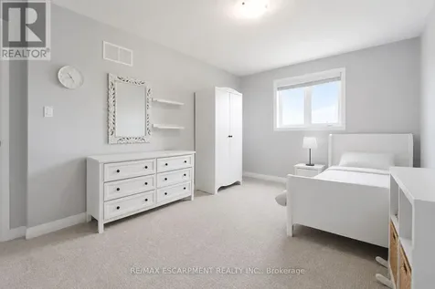 104 Laguna Village Crescent Hamilton ON L0R 1P0