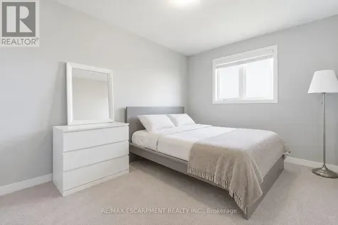 104 Laguna Village Crescent Hamilton ON L0R 1P0