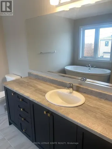 839 Cappamore Drive Ottawa ON K2J 7C3
