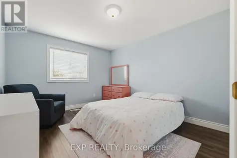 113 Hollyridge Crescent Kitchener ON N2N 3N5