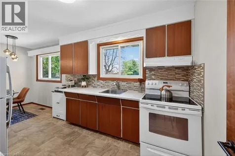 15 Tranquility Street Brantford ON N3R 3H6