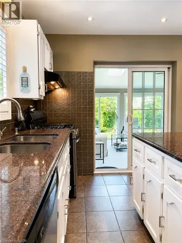 123 South Drive St. Catharines ON L2R 4W1