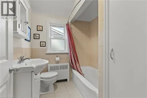 123 South Drive St. Catharines ON L2R 4W1