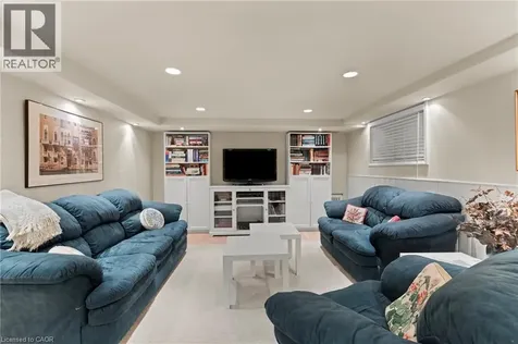 123 South Drive St. Catharines ON L2R 4W1
