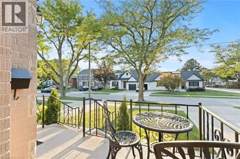 123 South Drive St. Catharines ON L2R 4W1