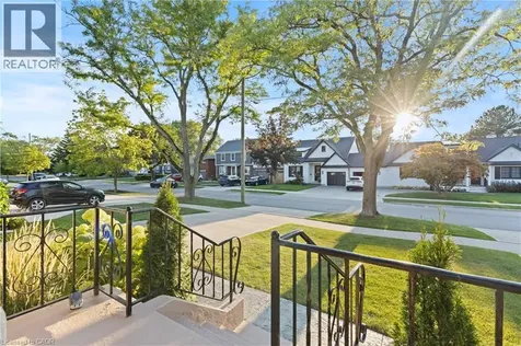 123 South Drive St. Catharines ON L2R 4W1