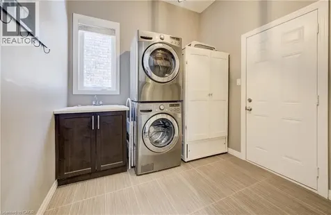 268 Evens Pond Crescent Kitchener ON N2R 0B8