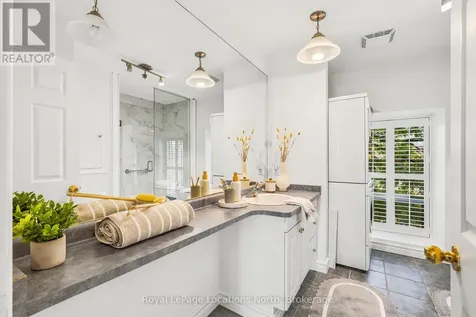 562 Cameron Street Collingwood ON L9Y 2J3