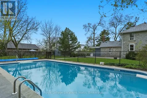562 Cameron Street Collingwood ON L9Y 2J3