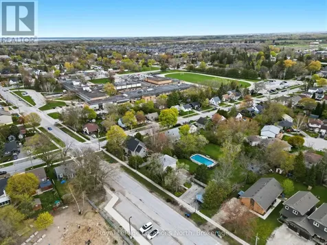 562 Cameron Street Collingwood ON L9Y 2J3