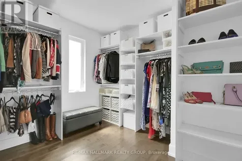 164 Geoffrey Street Ottawa ON K1Z 7A8
