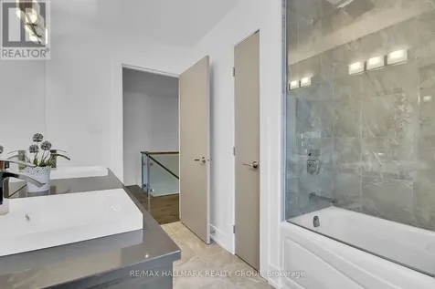 164 Geoffrey Street Ottawa ON K1Z 7A8