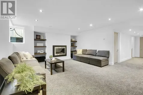 164 Geoffrey Street Ottawa ON K1Z 7A8