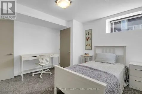 164 Geoffrey Street Ottawa ON K1Z 7A8