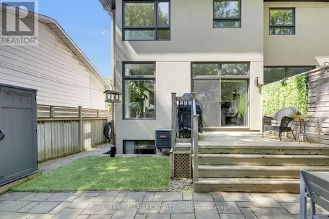 164 Geoffrey Street Ottawa ON K1Z 7A8