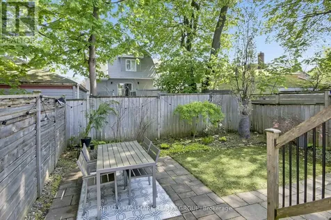 164 Geoffrey Street Ottawa ON K1Z 7A8