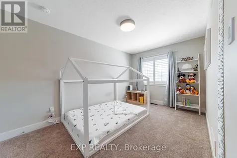 605 Tennant Way Ottawa ON K4M 0C6