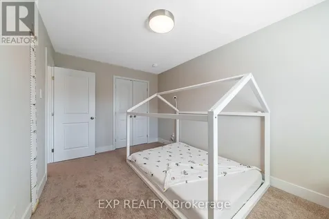 605 Tennant Way Ottawa ON K4M 0C6
